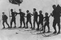 askiclub.JPG (27910 octets)